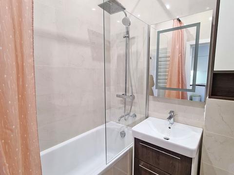 квартира за адресою Голосіївський просп. (40-річчя Жовтня), 46-А