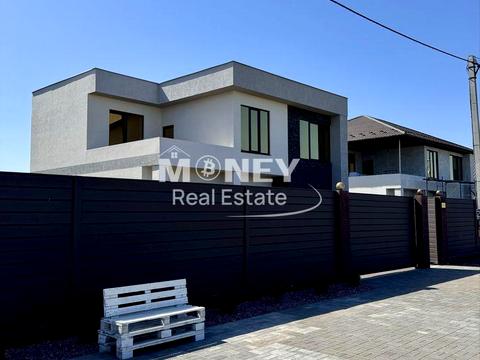 дом по адресу Вышгородская ул.