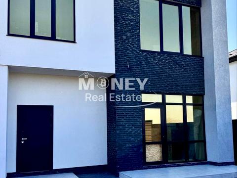 дом по адресу Вышгородская ул.