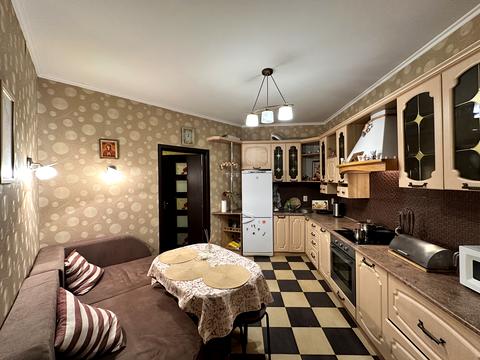 квартира за адресою Бориса Гмирі вул., 8-Б