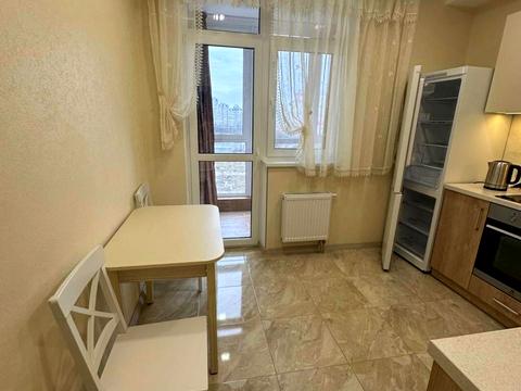 квартира за адресою Ревуцького вул., 40-Б