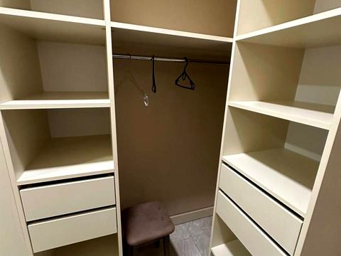 квартира за адресою Ревуцького вул., 40-Б