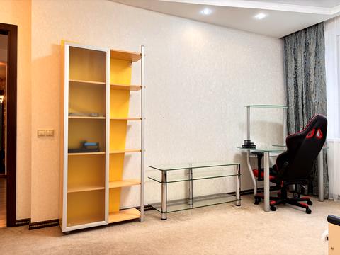 квартира по адресу Миколы Бажана просп., 12