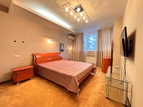 квартира по адресу Миколы Бажана просп., 12