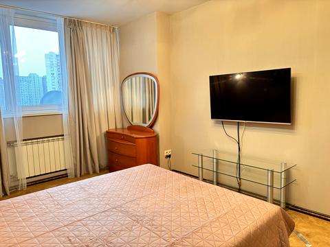 квартира по адресу Миколы Бажана просп., 12