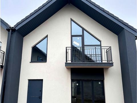 будинок за адресою Масив Чарівний, 12Б