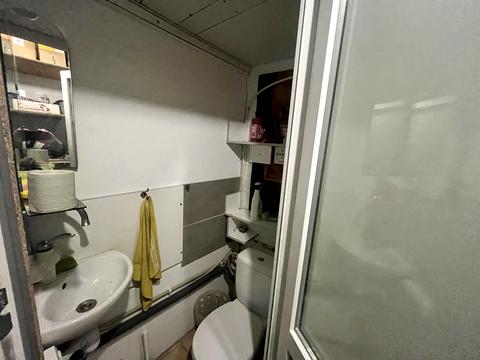 комерційна за адресою В'ячеслава Чорновола просп. (), 43