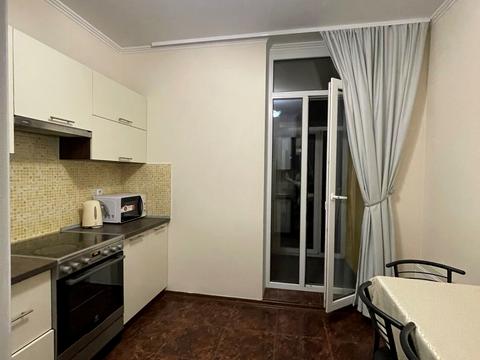 квартира за адресою Регенераторна вул., 4 к1