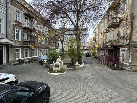 квартира за адресою Пастера вул., 46