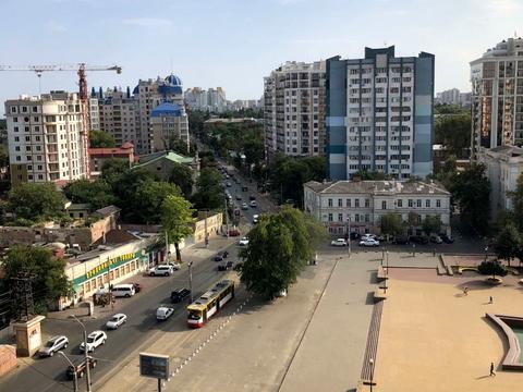 квартира за адресою Одеса, Леонтовича вул. (Бєлінського), 16