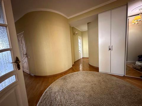 квартира по адресу Леси Украинки бульв., 21