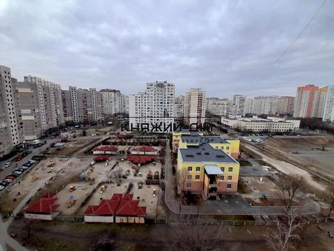 квартира за адресою Анни Ахматової вул., 14-Б