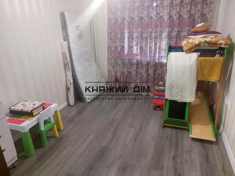 квартира за адресою Анни Ахматової вул., 14-Б