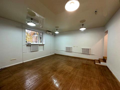 комерційна за адресою Київ, Володимиро-Либідська вул., 22