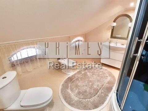 будинок за адресою Радистів вул., 8