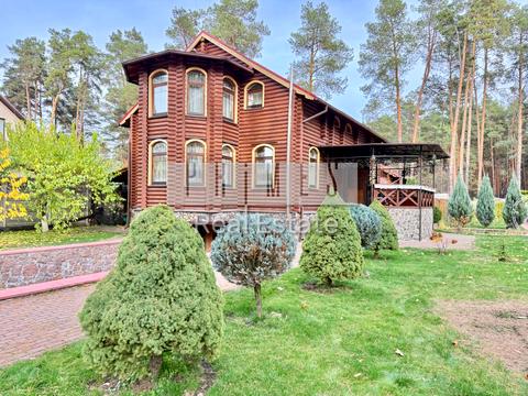 будинок за адресою Радистів вул., 8