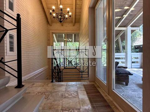 будинок за адресою Лісова вул.