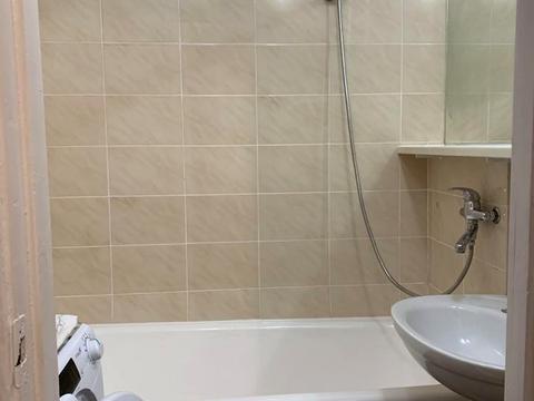 квартира за адресою Анни Ахматової вул., 5