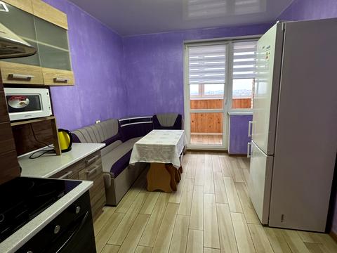 квартира за адресою Льва Ландау просп. (50-річчя СРСР), 52-Л