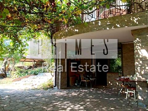 будинок за адресою Центральна