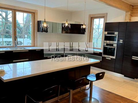 будинок за адресою Берегова вул.