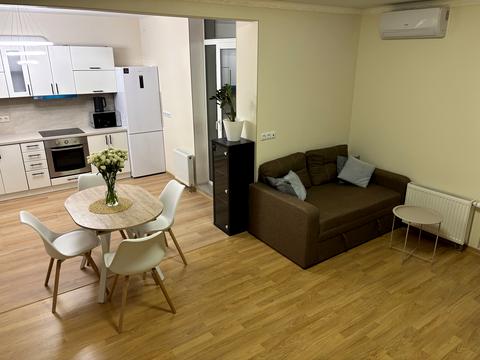 квартира за адресою Регенераторна вул., 4 к5