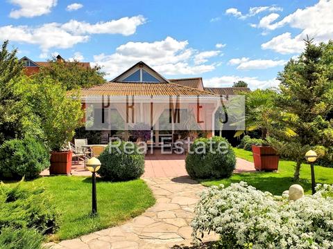 будинок за адресою Богдана Хмельницького