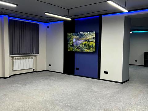 комерційна за адресою Героїв Крут вул. (Фурманова), 8