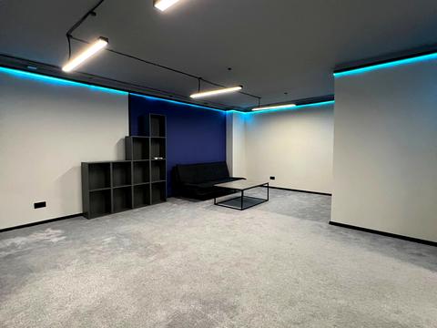 комерційна за адресою Героїв Крут вул. (Фурманова), 8