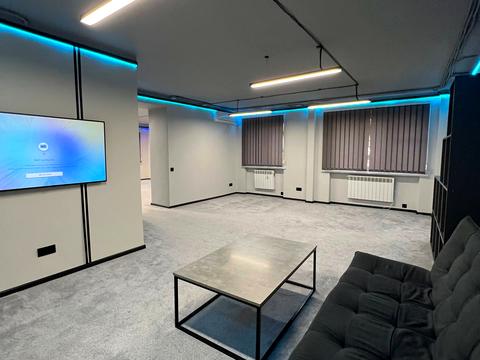 комерційна за адресою Героїв Крут вул. (Фурманова), 8