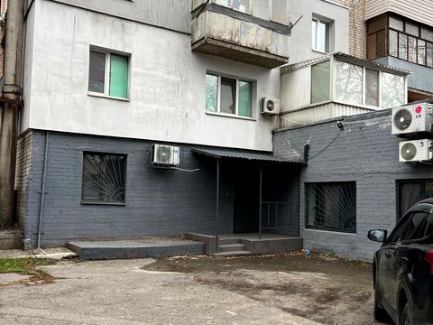 комерційна за адресою Героїв Крут вул. (Фурманова), 8