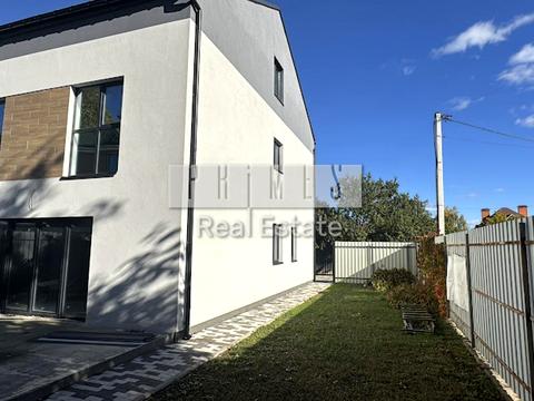 будинок за адресою с. Гатне, Віктора Швеця вул. (Шляхова), 2