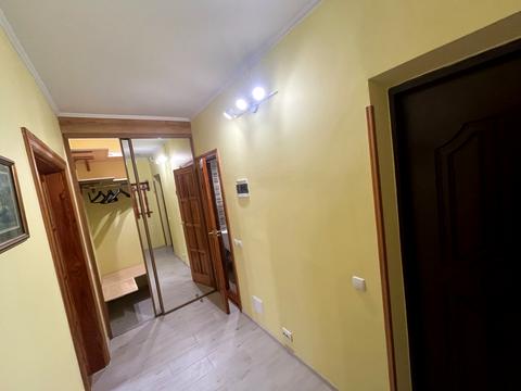 квартира за адресою Верховинна вул., 35