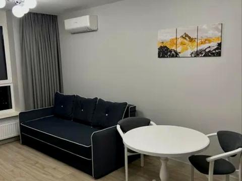 квартира за адресою Олени Теліги вул., 25