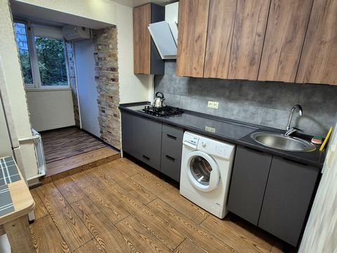 квартира за адресою Чорноморськ (Іллічівськ), Парусна вул. (Героїв Сталінграду), 14