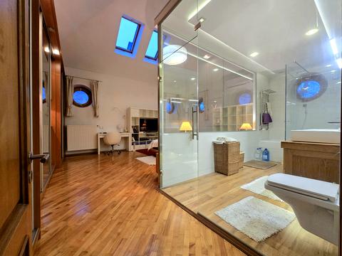 квартира за адресою Леоніда Глібова вул., 12