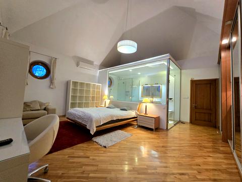 квартира за адресою Леоніда Глібова вул., 12