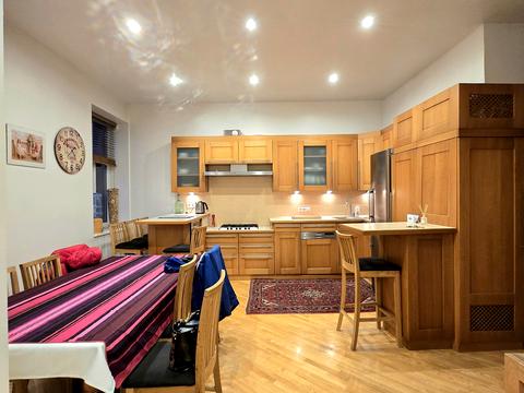 квартира за адресою Леоніда Глібова вул., 12