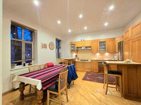 квартира за адресою Леоніда Глібова вул., 12