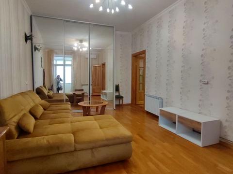 квартира за адресою Королеви Єлизавети ІІ вул. (Глинки), 18