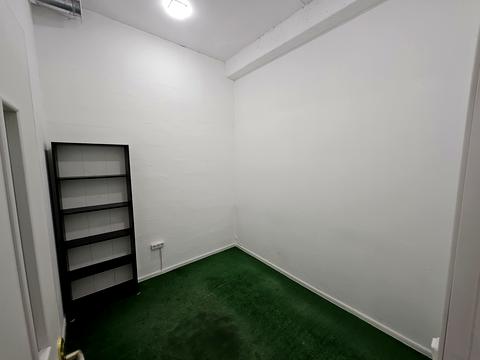 комерційна за адресою Світлицького вул., 35