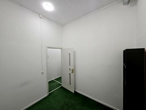 комерційна за адресою Світлицького вул., 35