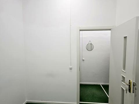 комерційна за адресою Світлицького вул., 35