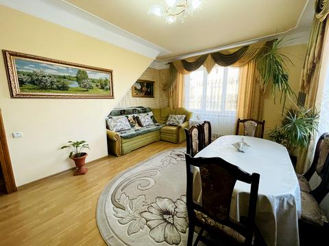 квартира за адресою Миколи Зерова вул., 4