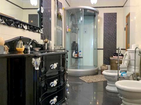 дом по адресу 1 Травня ул.