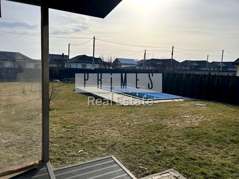 дом по адресу Центральна