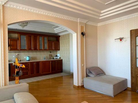 квартира за адресою Панаса Мирного вул., 28-А