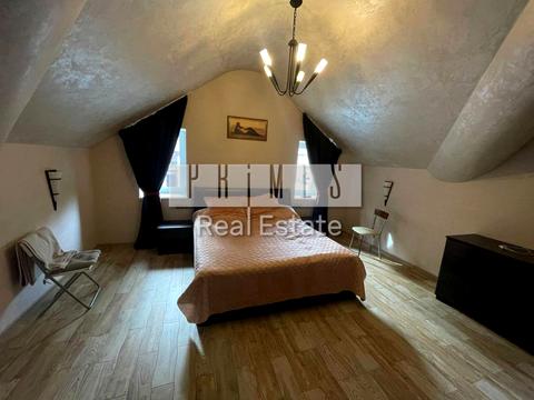 дом по адресу Центральна