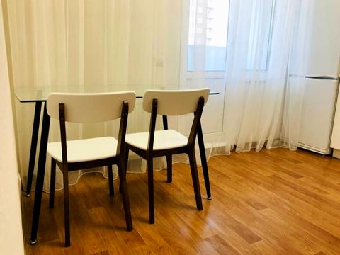 квартира за адресою Софії Русової вул., 5