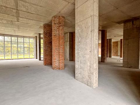 комерційна за адресою Львів, Карла Мікльоша вул., 20